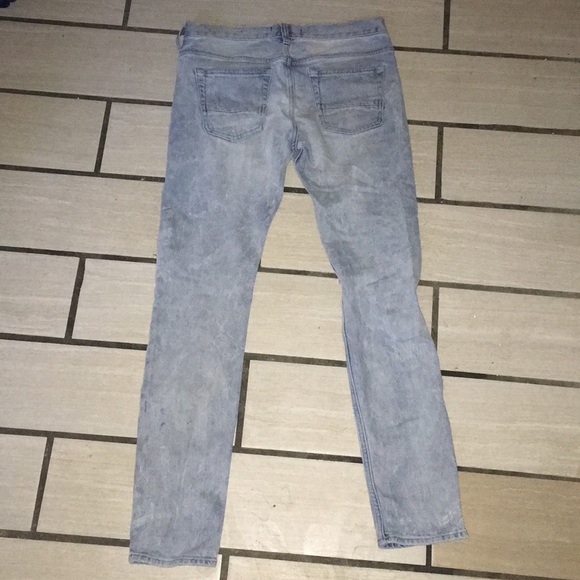 Ripped jeans - Picture 2 of 6